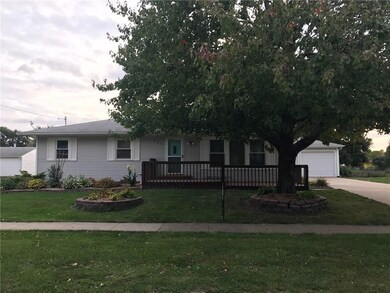 700 E 10th St N, Newton, IA 50208 - photo 2