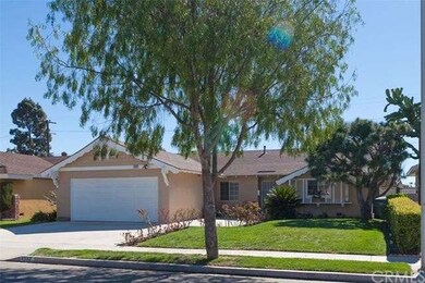 Conveniently located close to the beach, Harbour, 