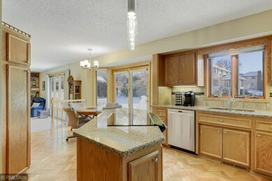 Huge center island with upgraded induction cook-to