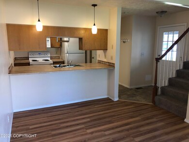 Dining/Breakfast bar