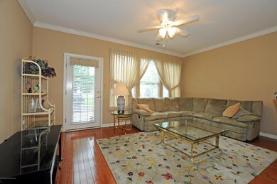 010_Family Room