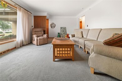 101 Patricia Ln NW, Cedar Rapids, IA 52405 - photo 6