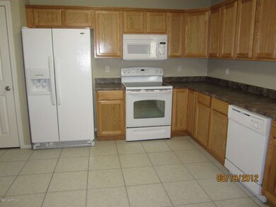 3901 Lupine new appliances