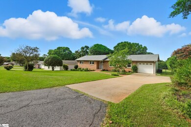 218 Highland Rd, Duncan, SC 29334 - photo 3