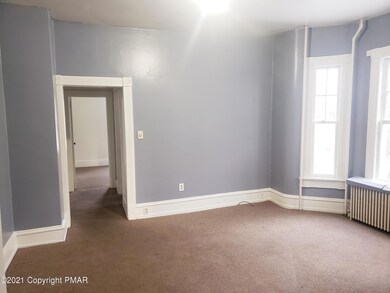 500 Thomas St unit 1, Stroudsburg, PA 18360 - photo 4