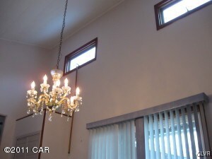 355 W Abbott St, Lansford, PA 18232 - photo 5