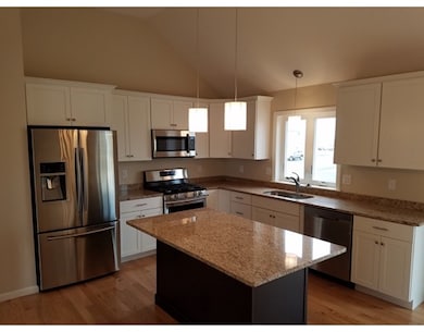 2 Pzegeo Cir, Peabody, MA 01960 - photo 5