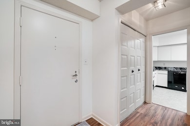 The Barkley unit 406, Arlington, VA 22204 - photo 4