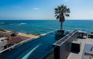 6653 Neptune Place, La Jolla, CA 92037 - photo 5