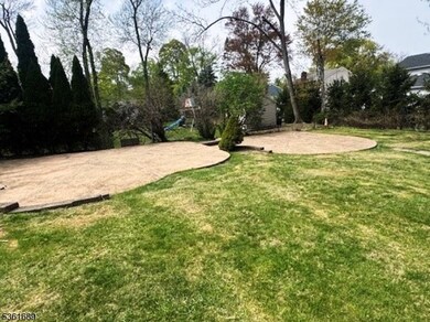 17 Hilltop Cir, Whippany, NJ 07981 - photo 4