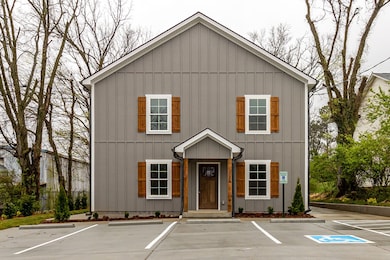 1008 S Beckett St unit A, Columbia, TN 38401 - photo 2