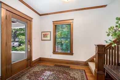 1122 Garfield Ave, Aurora, IL 60506 - photo 5