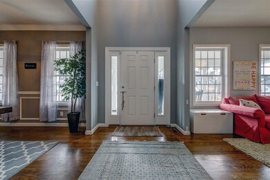 12 Grapevine Rd, MerriMacK, NH 03054 - photo 2