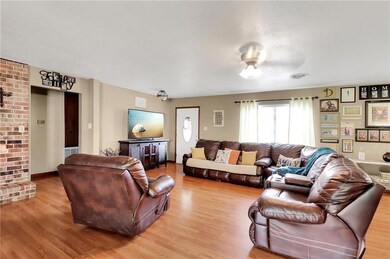 1403 Webre St, Vinton, LA 70668 - photo 3