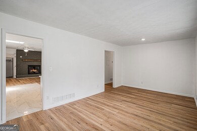 5400 Louis XIV Ln, Atlanta, GA 30349 - photo 7