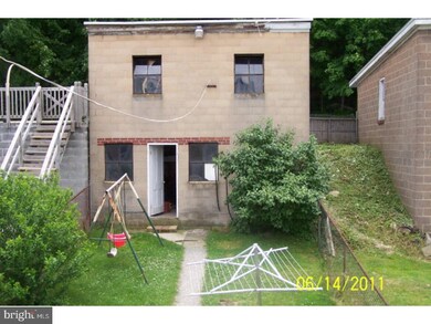 516 Arlington St, Tamaqua, PA 18252 - photo 2