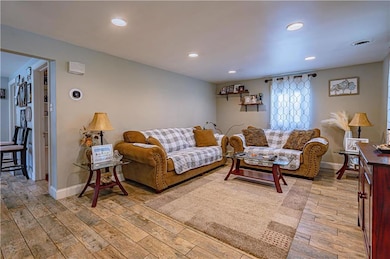 1102 S 10th St, Emmaus, PA 18049 - photo 5