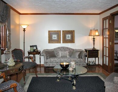 276 Gerrie Dr, Pittsburgh, PA 15241 - photo 4