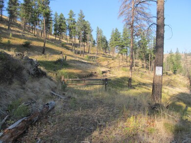 0 N Fork 40 unit 21, John Day, OR 97845 - photo 2