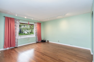 1165 Clarence Ave, Oak Park, IL 60304 - photo 4