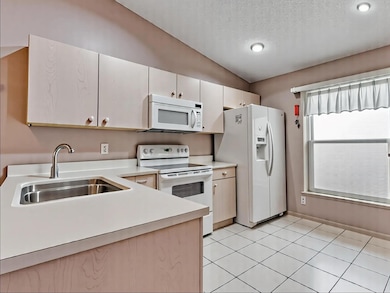 7067 Chesapeake Cir, Boynton Beach, FL 33436 - photo 6