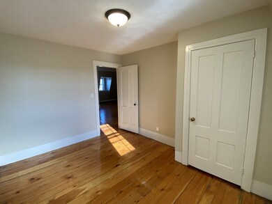 267 Lafayette St unit 3rd, Salem, MA 01970 - photo 6