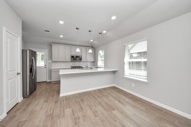 21322 Catelonia Yew Ct, Tomball, TX 77377 - photo 6