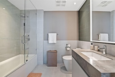 five-park-miami-beach-rentals-sales-4104