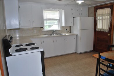 38 Winsor St, Cumberland, RI 02864 - photo 3
