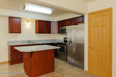 9660 E Trennie Loop unit 2, Palmer, AK 99645 - photo 2