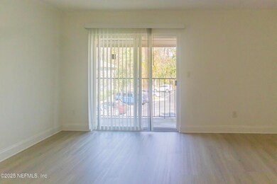 3737 Loretto Rd unit 114, Jacksonville, FL 32223 - photo 6