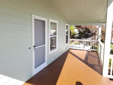 004 Front Porch