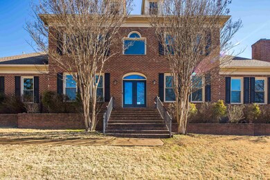 View of front of home featuring a front yard