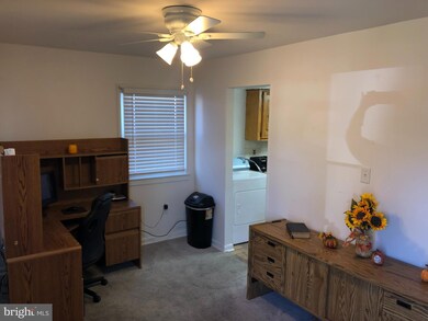 3031 Sigel Ct, Dumfries, VA 22026 - photo 4