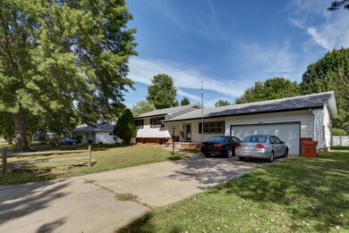 2050 S Linden-35