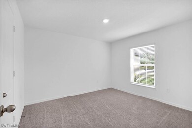 854 Yellow Bird Dr, Fort Myers, FL 33913 - photo 4