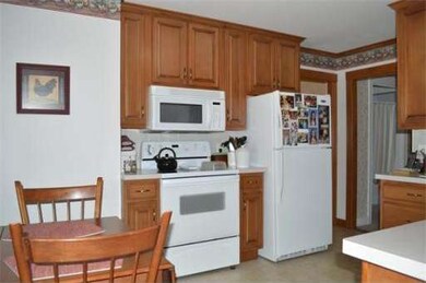 20 Elmwood Dr, Northborough, MA 01532 - photo 7