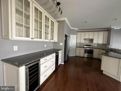 300 Ellis Ct, Newark, DE 19711 - photo 2