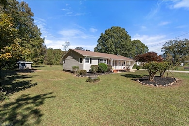 9225 Sahabi Rd, Kernersville, NC 27284 - photo 2