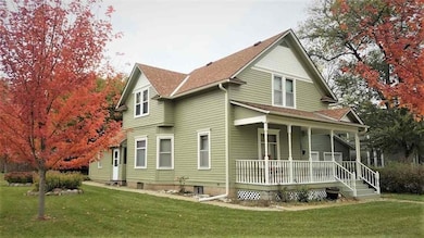 311 Green St, Yankton, SD 57078 - photo 3