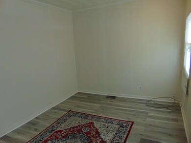 23-27 Tolles St, Nashua, NH 03064 - photo 6