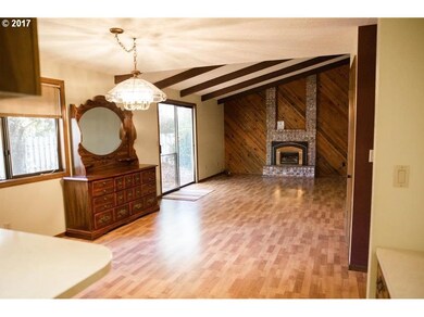 1308 Meriweather Ct SE, Salem, OR 97306 - photo 5