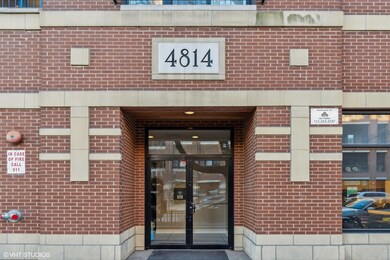 4814 N Damen Ave unit 401, Chicago, IL 60625 - photo 2