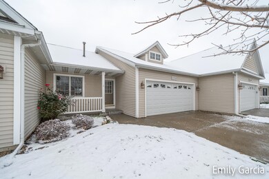 11513 N Lake Dr, Holland, MI-2