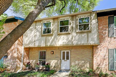 14231 Lost Meadow Ln, Houston, TX 77079 - photo 2