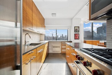 45 W 67th St unit 22B, New York, NY 10023 - photo 4