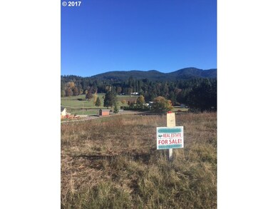 41 Bugle Loop unit 41, Oakridge, OR 97463 - photo 2