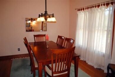 Bamboo Floors Ã¢?? extremely fast growing, does not damage old-growth forests as harvesting wood does.  Formal dining room.