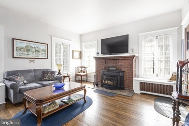 340 Locust Rd, Glenside, PA 19038 - photo 5