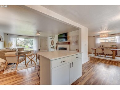 2358 Sandy Dr, Eugene, OR 97401 - photo 7